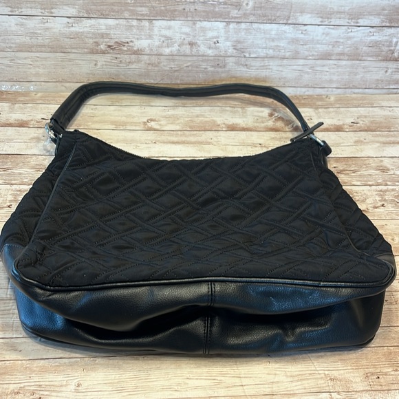 Vera Bradley Black Quilted Shoulder Bag Handbag Purse Like new soft - Picture 2 of 14